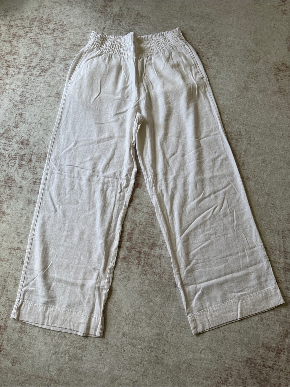 Women’s White Elastic-Waist Linen Blend Pants